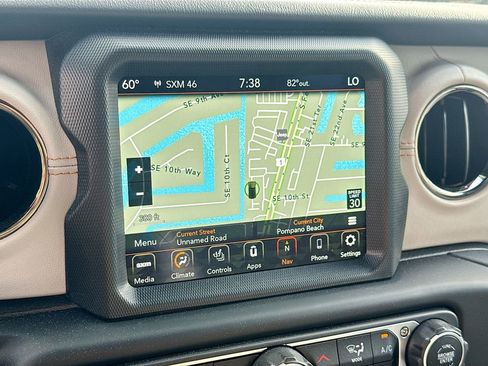 Used 2023 Jeep Wrangler Unlimited Sahara AWD/4WD image 14