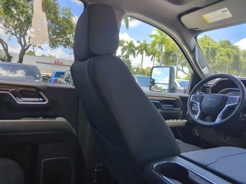 Used 2026 Chevrolet Silverado 2500 LT w/ Trail Boss Package AWD/4WD image 19