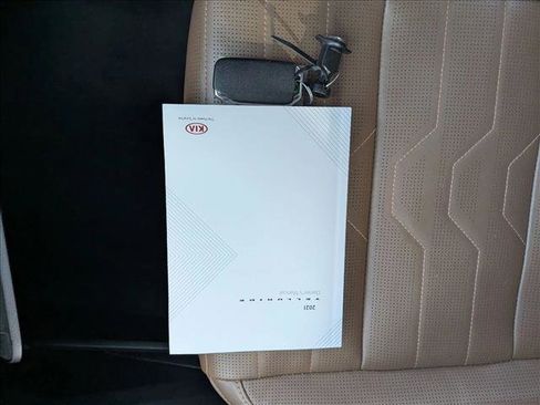 Used 2021 Kia Telluride SX w/ SX Prestige Package image 26