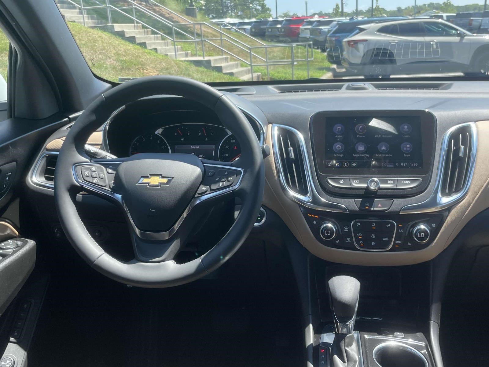 Used 2024 Chevrolet Equinox Premier AWD/4WD image 14