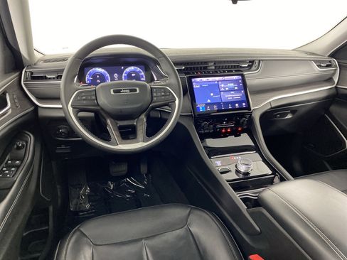 Used 2023 Jeep Grand Cherokee L Limited w/ Black Appearance Package AWD/4WD image 20