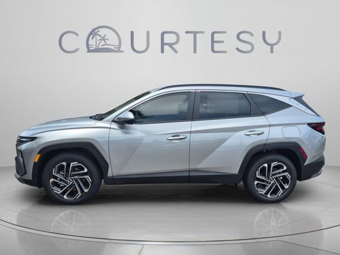 New 2026 Hyundai Tucson SEL Plus FWD image 2