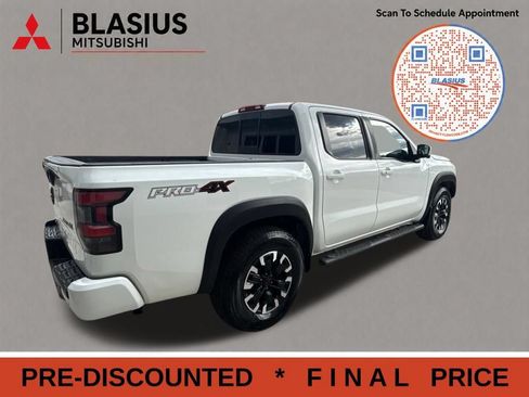 Used 2022 Nissan Frontier PRO-4X AWD/4WD image 11