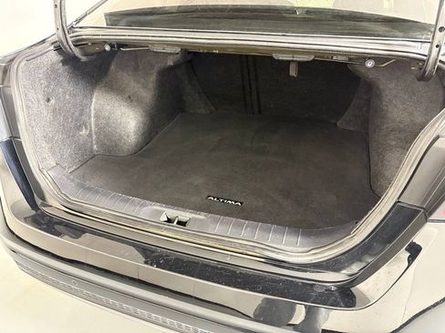 Used 2023 Nissan Altima 2.5 SV image 18