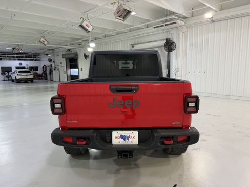Used 2022 Jeep Gladiator Rubicon w/ LED Lighting Group image 4