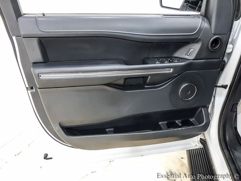 Used 2022 Ford Expedition XL AWD/4WD image 25