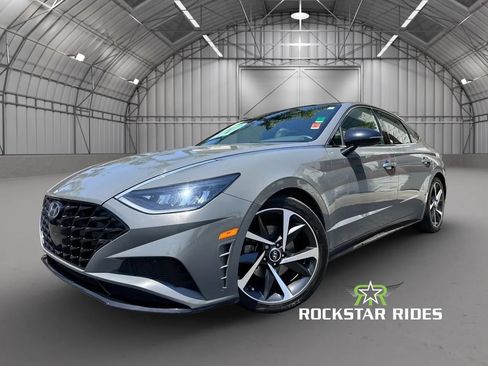 Used 2021 Hyundai Sonata SEL Plus w/ Tech Package FWD image 3