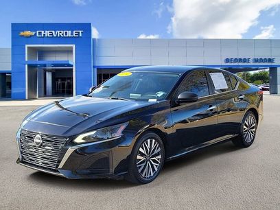 Used 2024 Nissan Altima 2.5 SV