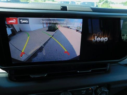 New 2025 Jeep Wrangler Sahara w/ Technology Group image 28