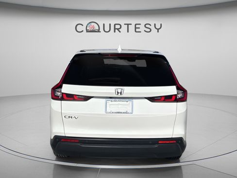 Used 2025 Honda CR-V EX-L image 6