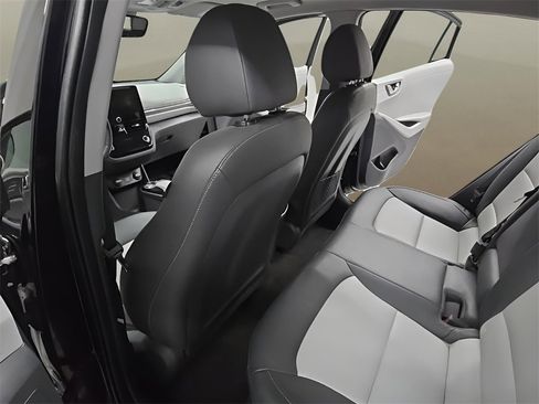 Used 2020 Hyundai Ioniq Limited image 14