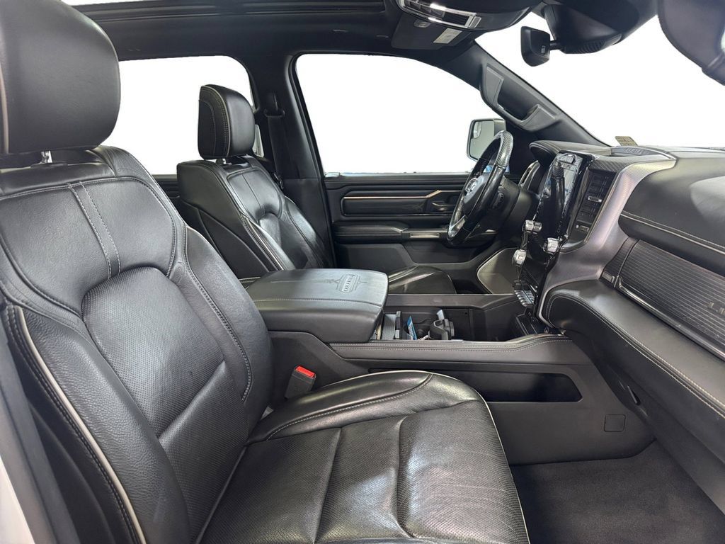 Used 2019 RAM 1500 Limited AWD/4WD image 17