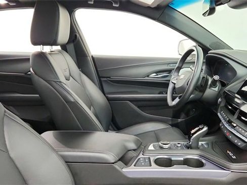 Certified 2023 Cadillac CT4 Premium Luxury image 24