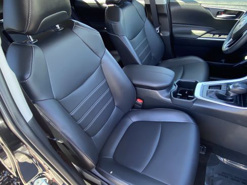 Certified 2023 Toyota RAV4 XLE Premium image 11