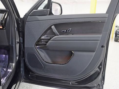 Used 2023 Land Rover Range Rover Sport SE AWD/4WD image 36