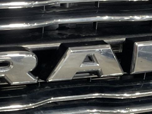 Used 2023 RAM 1500 Laramie AWD/4WD image 6