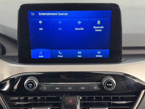 Used 2022 Ford Escape SE w/ Cold Weather Package image 23