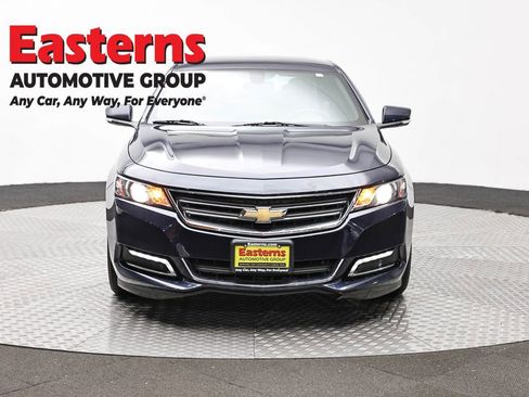 Used 2018 Chevrolet Impala LT w/ LT Leather Package FWD image 2