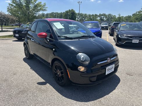 Used 2015 FIAT 500 Pop FWD image 2