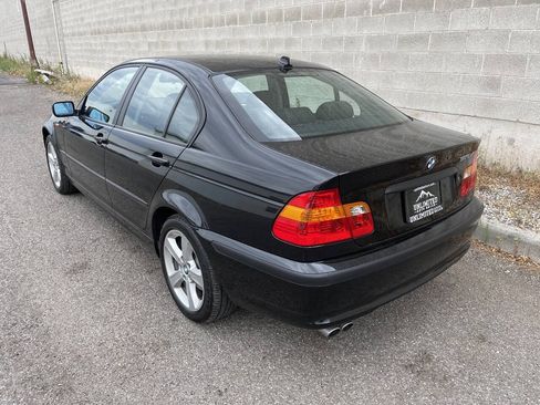 Used 2004 BMW 325xi Sedan AWD/4WD image 4