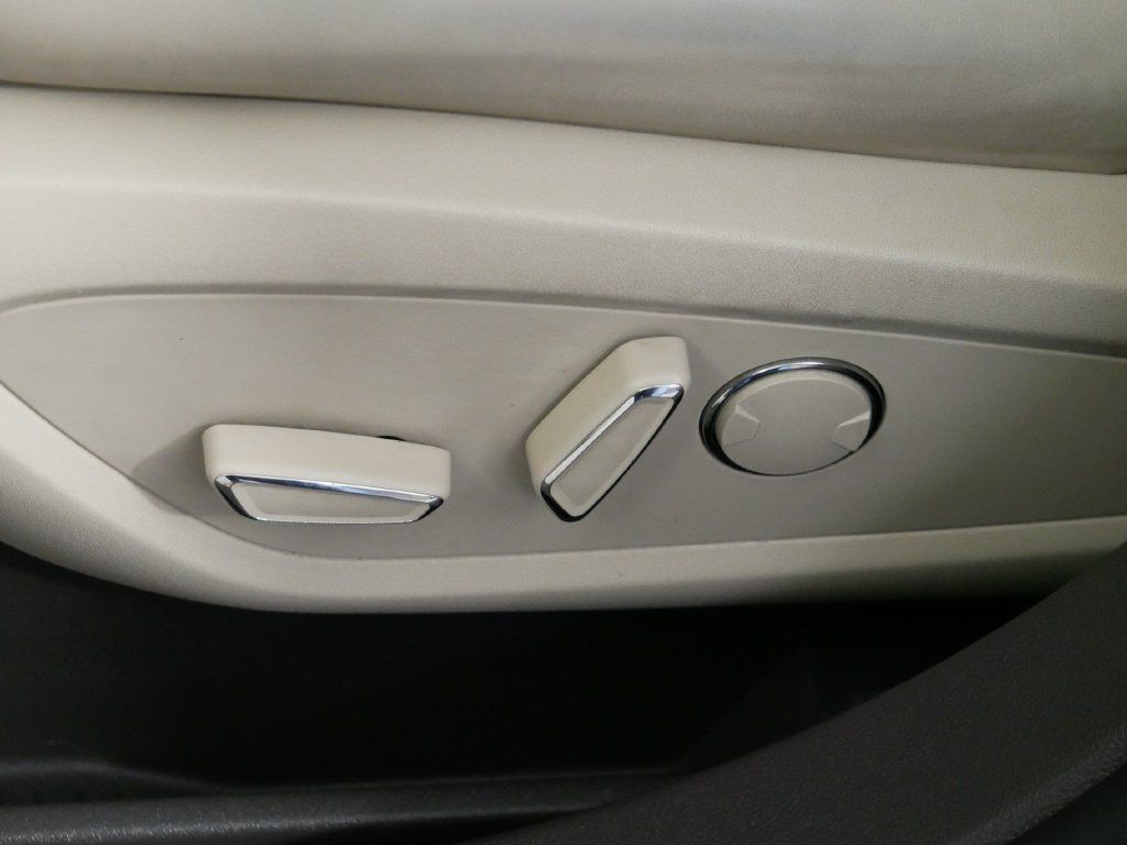 Used 2019 Lincoln Nautilus Select FWD image 22