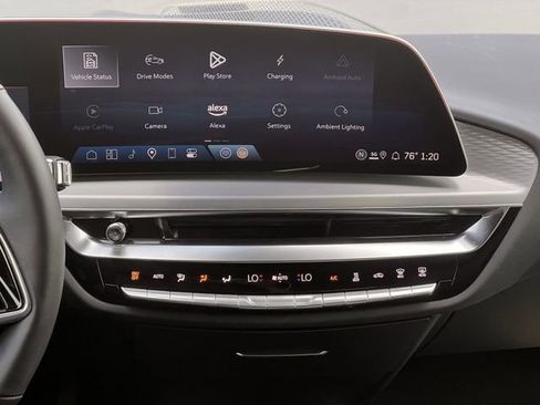 New 2025 Cadillac Lyriq Luxury image 15