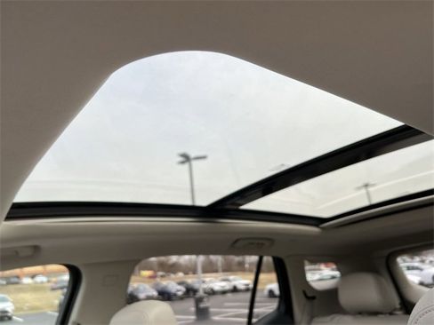 Used 2022 GMC Terrain Denali w/ Black Diamond Edition image 20