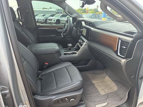 Used 2023 GMC Sierra 1500 Denali AWD/4WD image 18