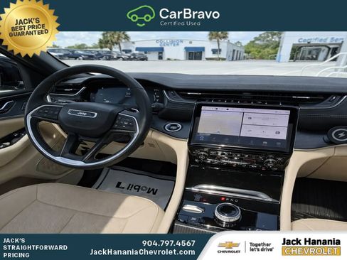 Used 2024 Jeep Grand Cherokee Limited 4xe w/ Luxury Tech Group II AWD/4WD image 11