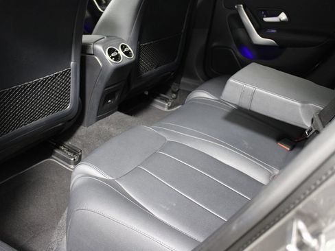Used 2025 Mercedes-Benz CLA 250 image 29