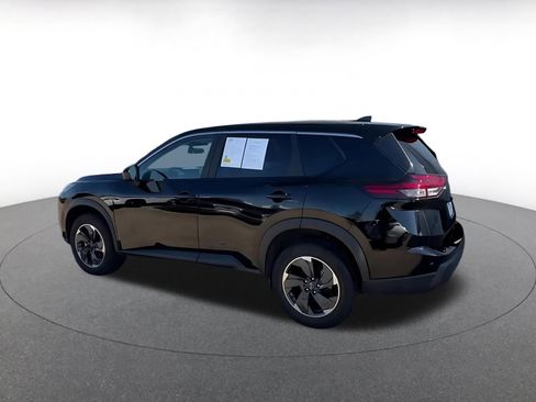 Used 2025 Nissan Rogue SV FWD image 10