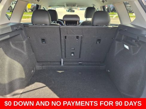 Used 2025 Volkswagen Taos SE FWD image 28