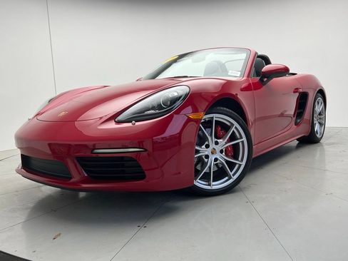Certified 2023 Porsche 718 Boxster S image 1