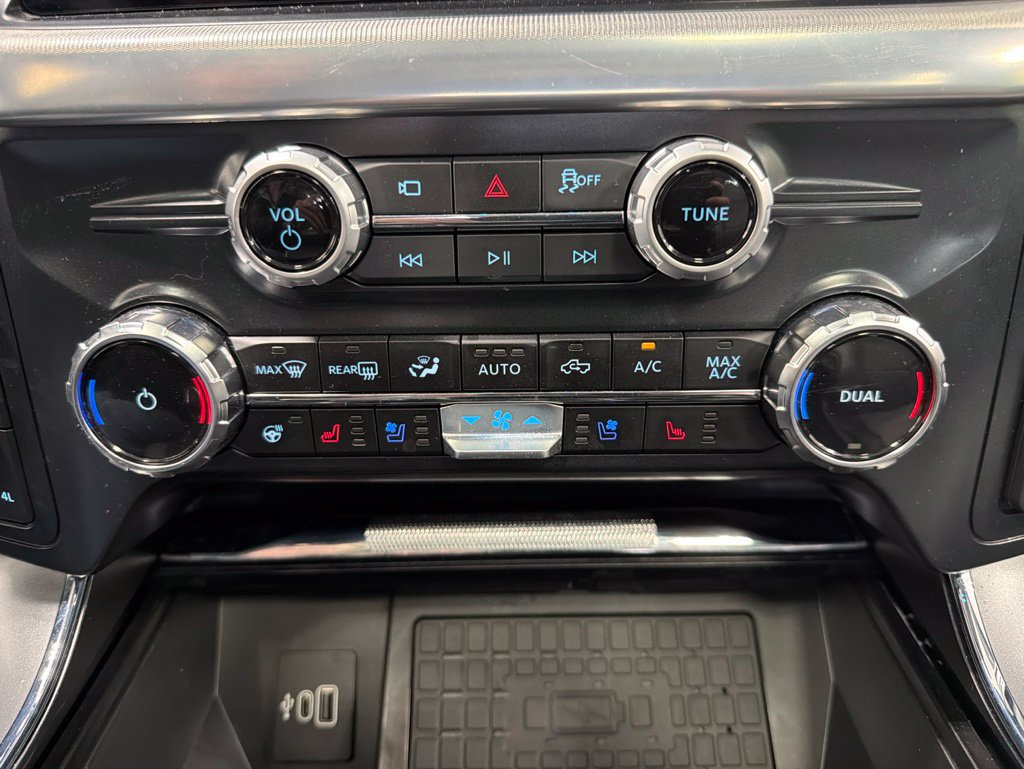 Used 2025 Ford F150 Lariat w/ Equipment Group 502A High AWD/4WD image 42
