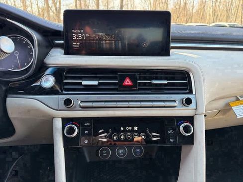 Used 2026 Genesis G70 2.5T image 23