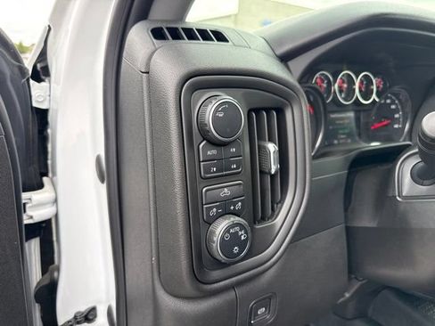 Used 2022 Chevrolet Silverado 1500 Custom Trail Boss w/ Safety Confidence Package AWD/4WD image 20