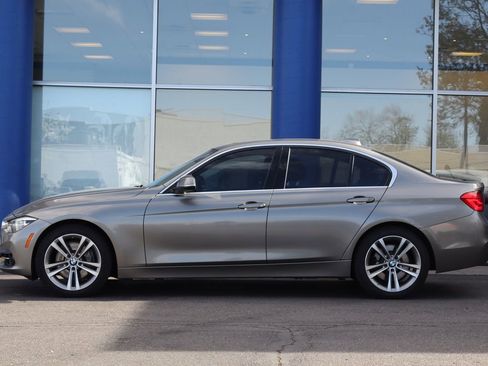Used 2016 BMW 340i xDrive Sedan AWD/4WD image 2