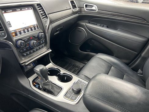 Used 2018 Jeep Grand Cherokee High Altitude image 18