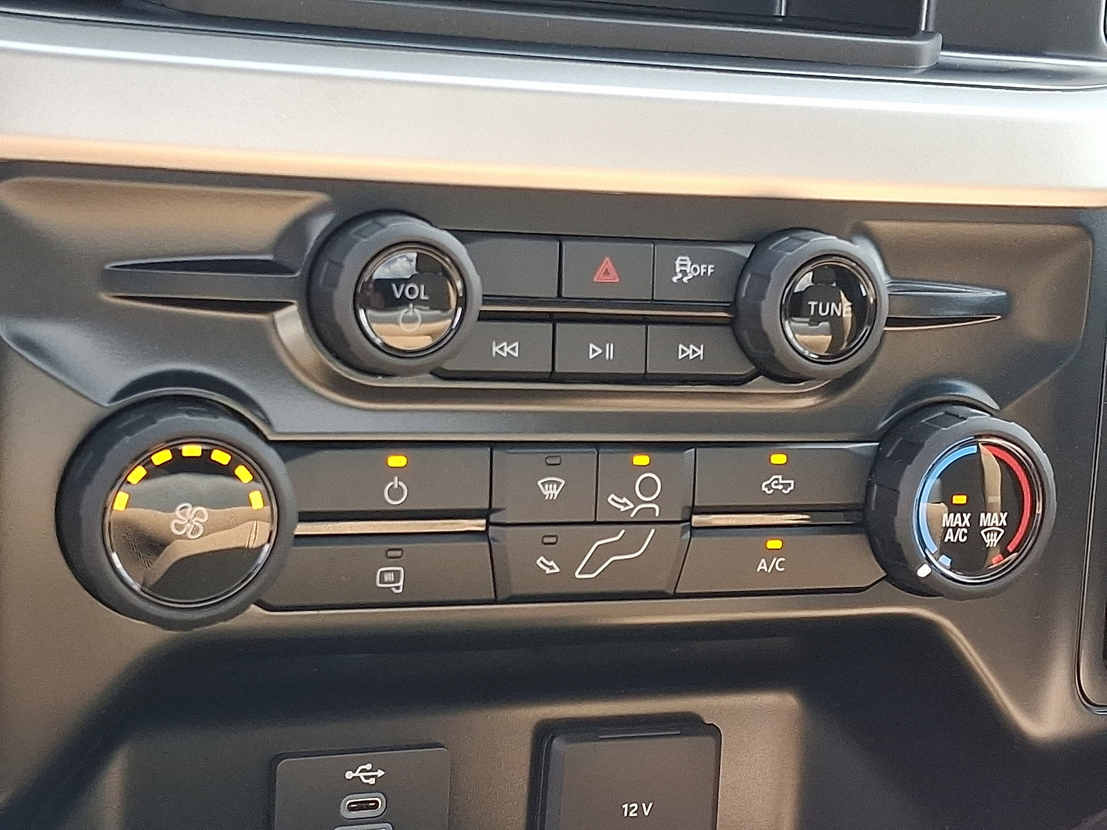 Used 2025 Ford F250 XLT AWD/4WD image 10
