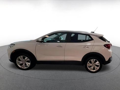 Used 2026 Buick Encore GX Preferred AWD/4WD image 9