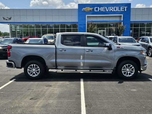Used 2026 Chevrolet Silverado 1500 LT AWD/4WD image 8