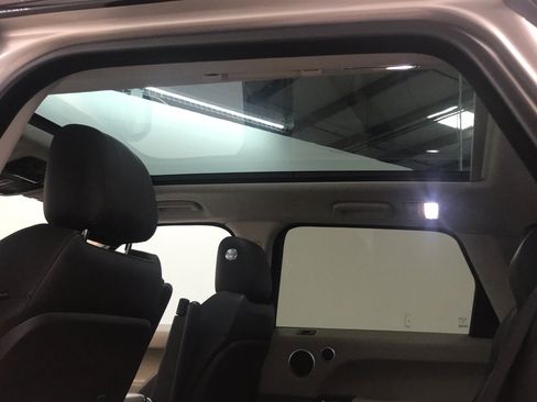 Used 2016 Land Rover Range Rover Sport HSE AWD/4WD image 12