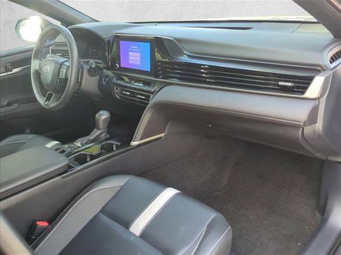 Certified 2025 Toyota Camry SE image 24