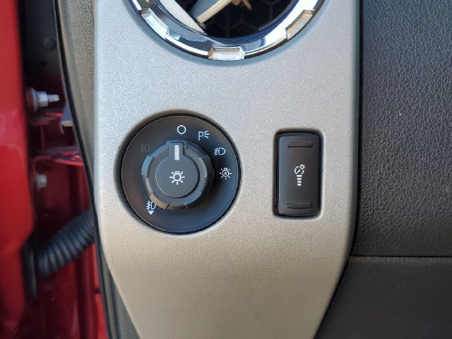 Used 2015 Ford F250 Lariat w/ Chrome Package AWD/4WD image 11
