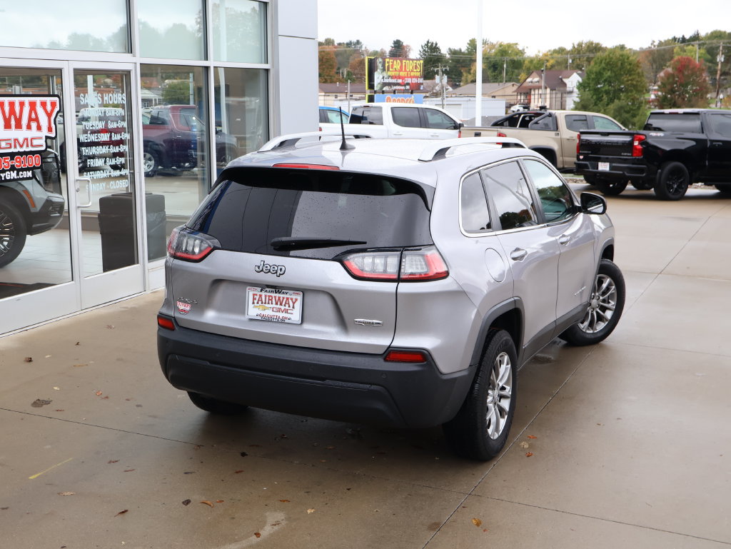 Used 2020 Jeep Cherokee Latitude Plus w/ Cold Weather Group AWD/4WD image 39