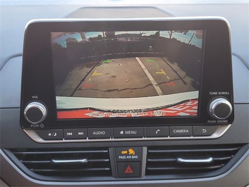 Used 2024 Nissan Altima 2.5 SR image 13