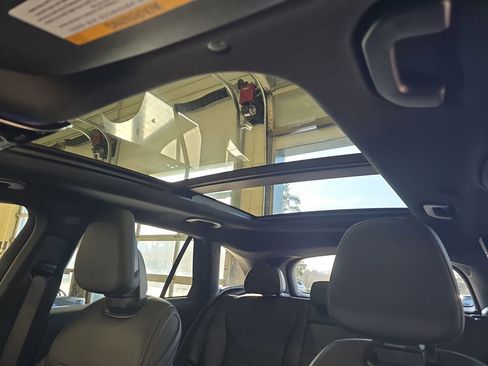 Certified 2026 Mercedes-Benz GLC 300 image 32