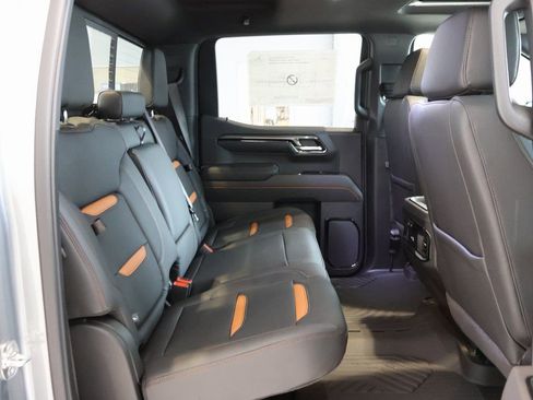 New 2026 GMC Sierra 1500 AT4 w/ AT4 Premium Package AWD/4WD image 43