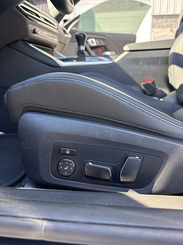 Used 2024 BMW M2 w/ Lighting Package RWD image 16