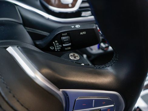 Used 2020 BMW ALPINA B7 xDrive w/ Luxury Rear Seating Package image 55